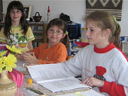 Gyermek program: Erkölcsre való nevelés és a gyermekek lelki képességeinek fejlesztése. (c) Magyarországi Bahá'í Közösség www.bahai.hu