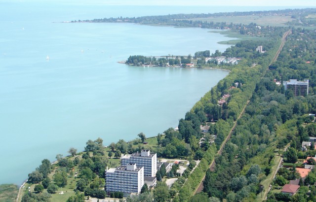 Location of the Hungarian Baha'i Summer School on the shores of Lake Balaton (c) www.balatonfoldvar.hu
